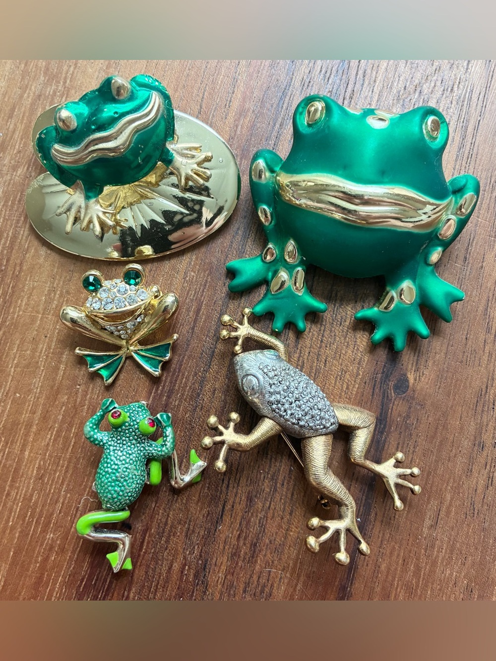 Lot of 5 VTG Frog Reptile Brooch Gold Tone Green Rhinestone Liz Claiborne